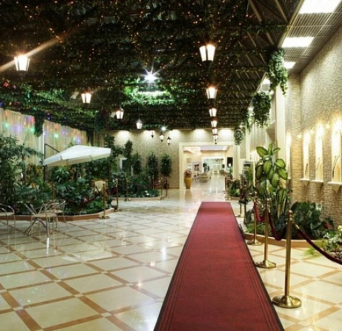 Grand Paradise