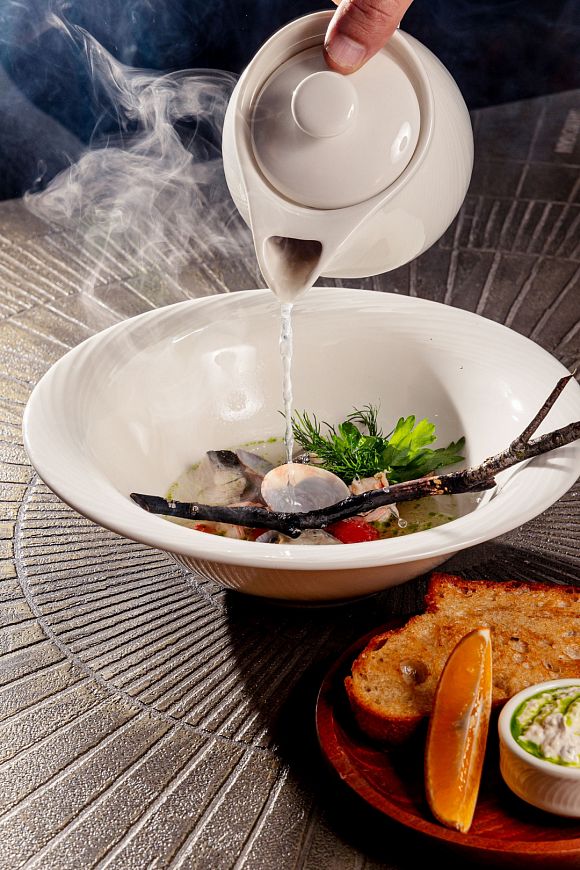 новый рыбный ресторан Шикотан ресторан Трехгорная мануфактура блюда из рыбы и морепродуктов
