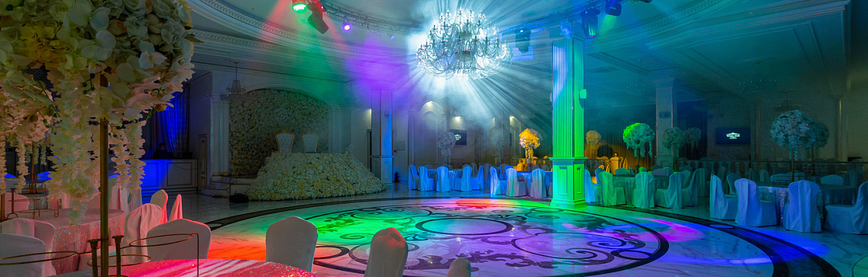 White Hall / Вайт Холл