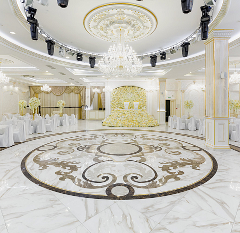 White Hall / Вайт Холл